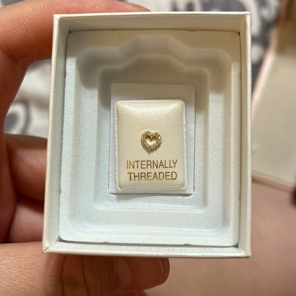 019 Gauge Cubic Zirconia Heart Cartilage Barbell in 14K Gold